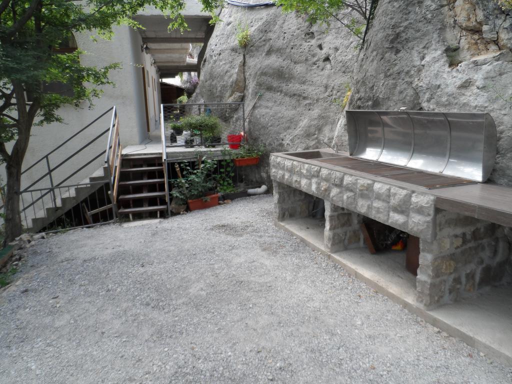 Pataki Guesthouse Petrovac Exterior photo