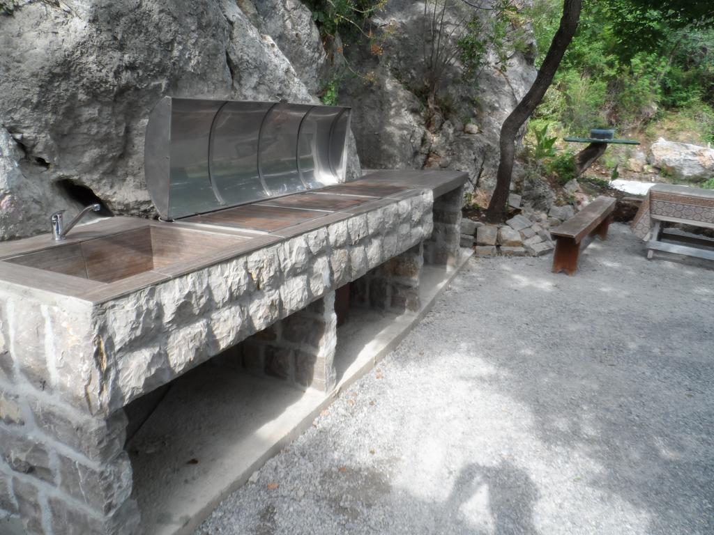 Pataki Guesthouse Petrovac Exterior photo