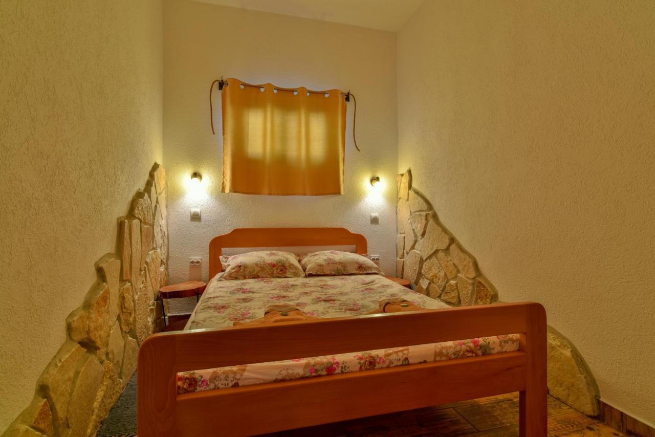 Pataki Guesthouse Petrovac Exterior photo